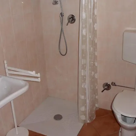 Poggio Di Fano I شقة *